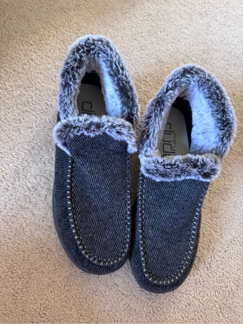 Hey Dude Women's Grey Faux-Fur Trim Moccasin/boots